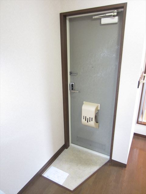 島根マンション 玄関