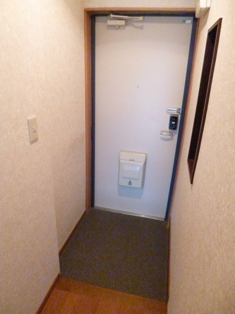 三泉ビル 玄関