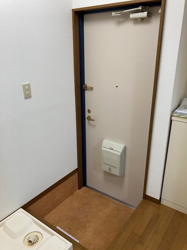 第二小島ビル 玄関