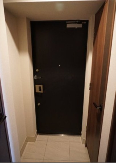 プレミアムレジデンス町屋 玄関