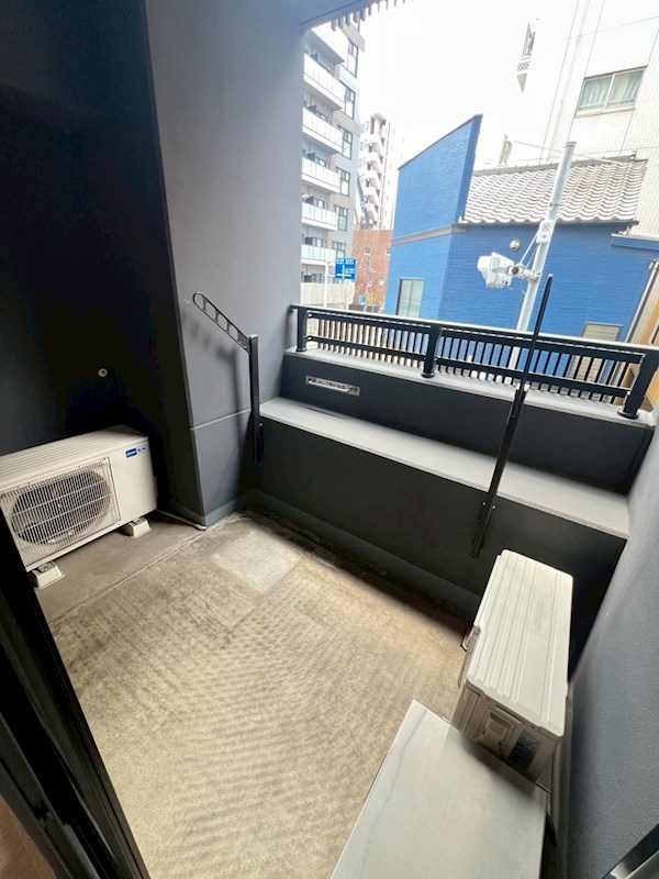 プレミアムレジデンス町屋 ベランダ