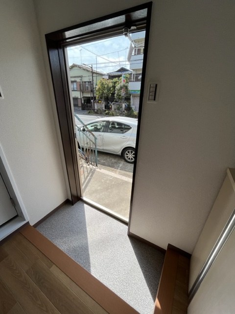 天王マンション 玄関