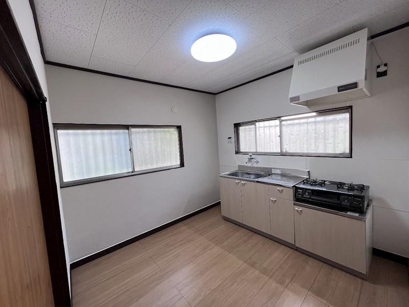 市川市曽谷4丁目戸建 リビング