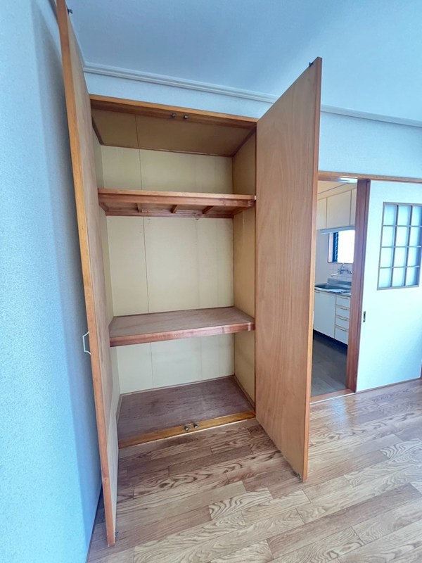 メゾン平岡  収納