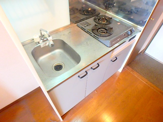 アンプルールフェール茂木  キッチン