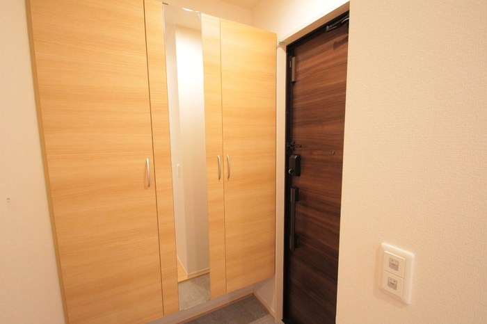 シャトレー 玄関