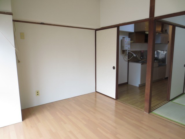 藤コーポ リビング