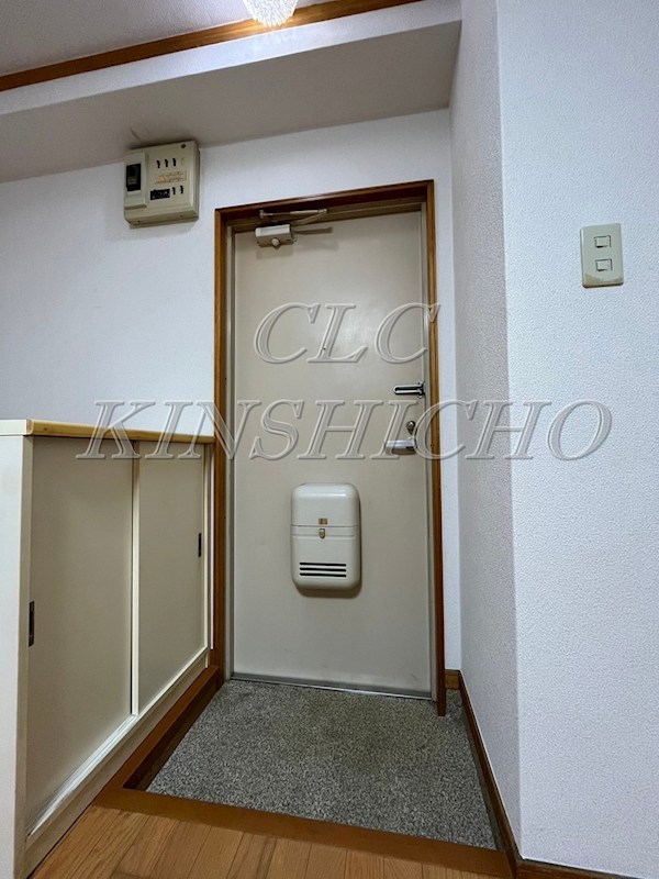 福住ビル 玄関