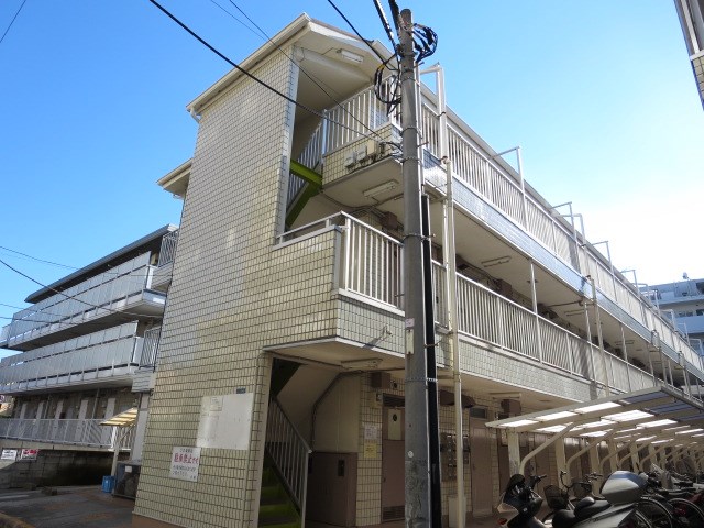 モア6  外観