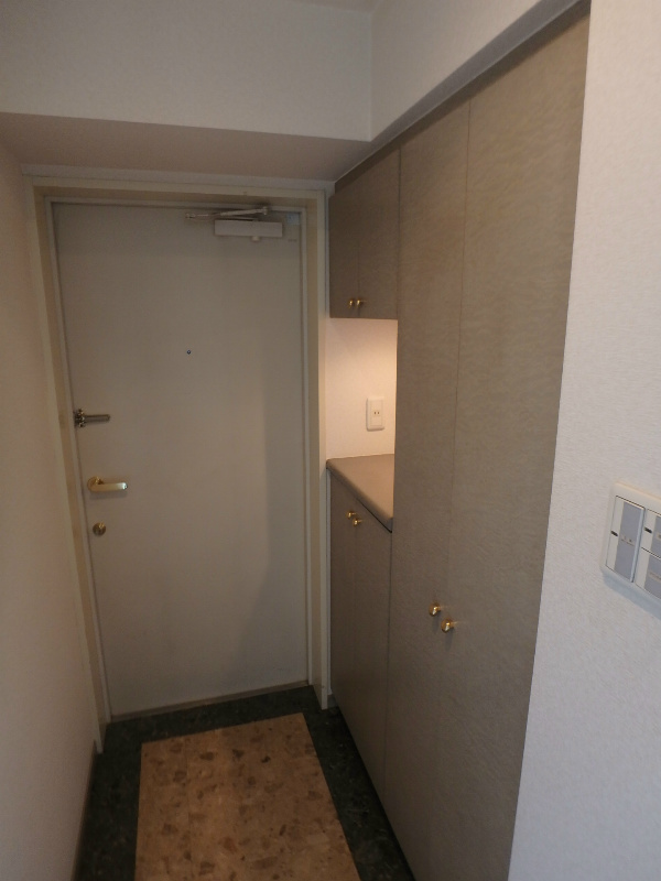 ライオンズガーデン新小岩 玄関
