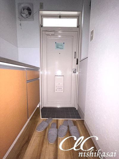 モア５ 玄関
