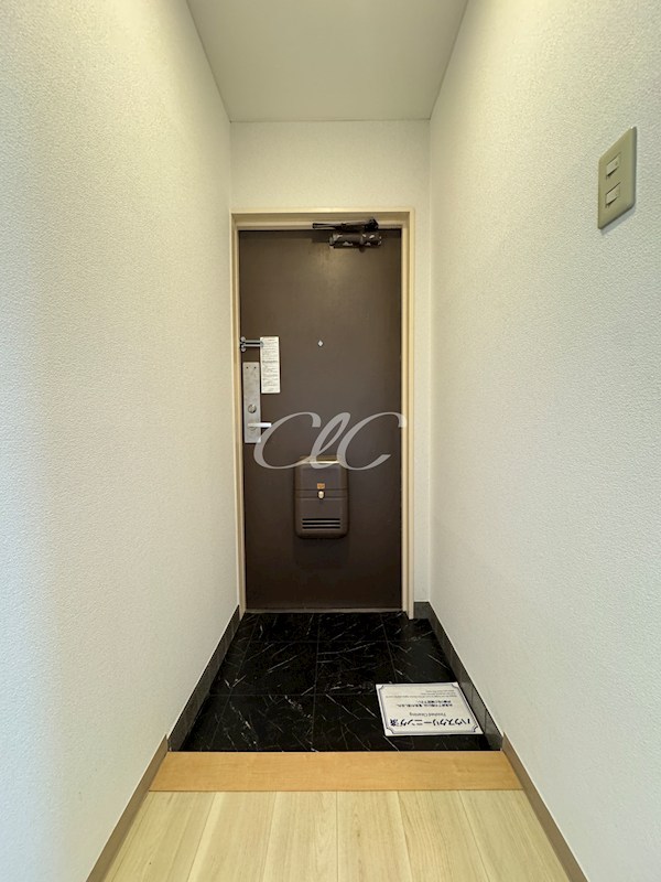 プラーズ小松川 玄関