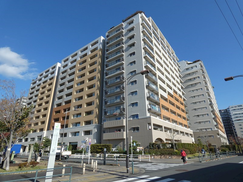 ロイヤルパークス西新井 外観
