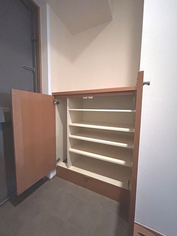 ＲＪＲリクロス立石 玄関