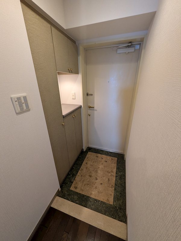 ライオンズガーデン新小岩 玄関
