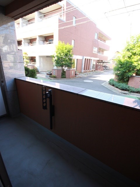 JEWEL　COURT　A棟 ベランダ