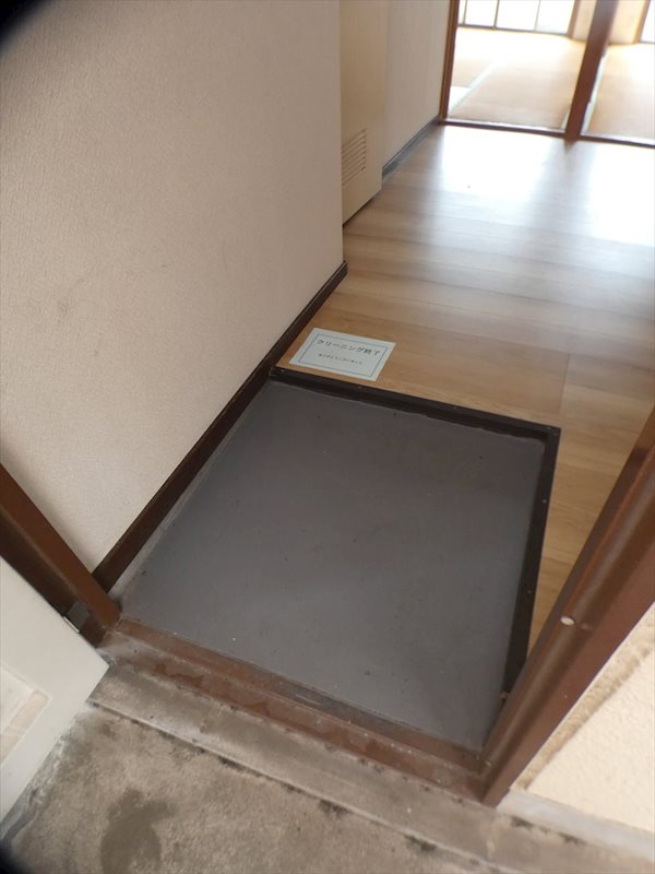 大沢ビル  玄関