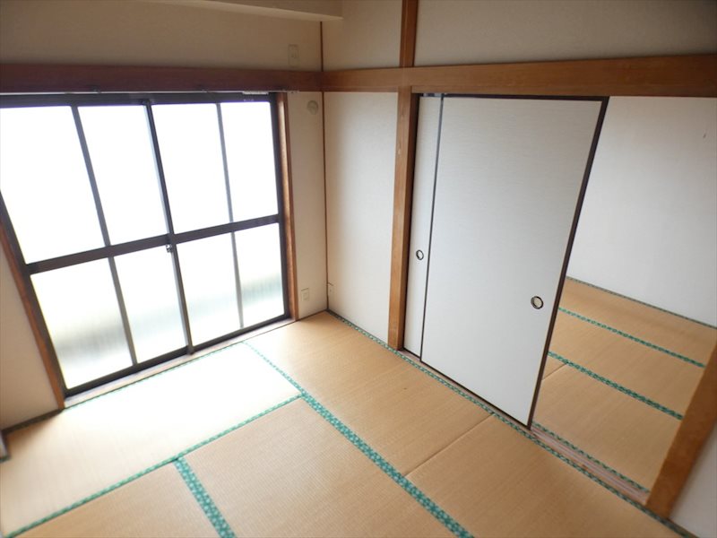 大沢ビル  ベッドルーム