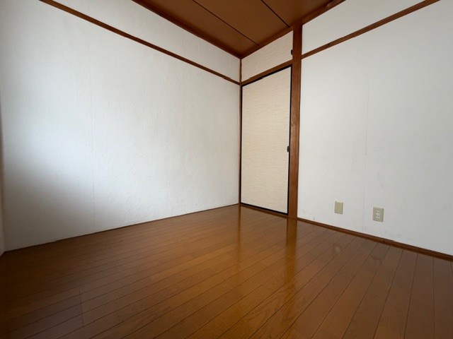 田中マンション ベッドルーム
