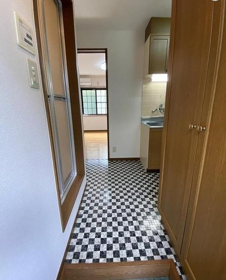 シャンブル綾瀬P 玄関