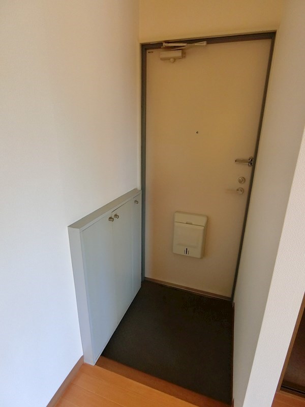 メゾンコテイ 玄関
