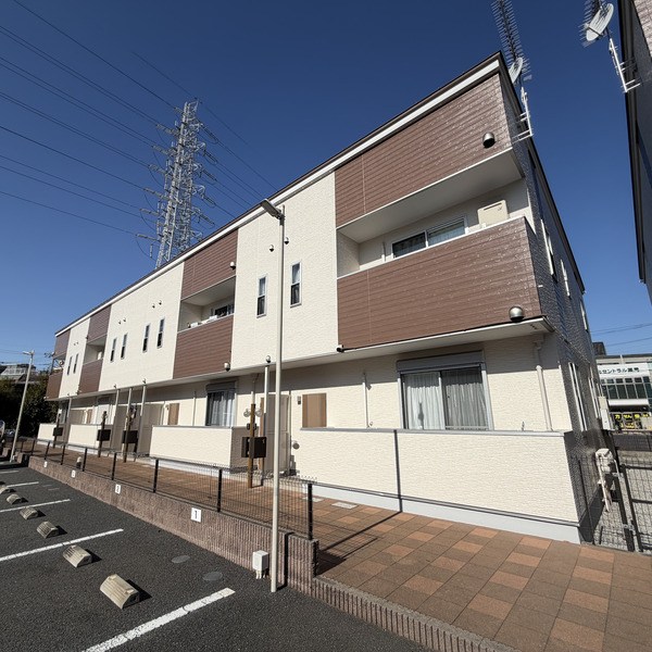 クロバーハイツＢ棟 外観