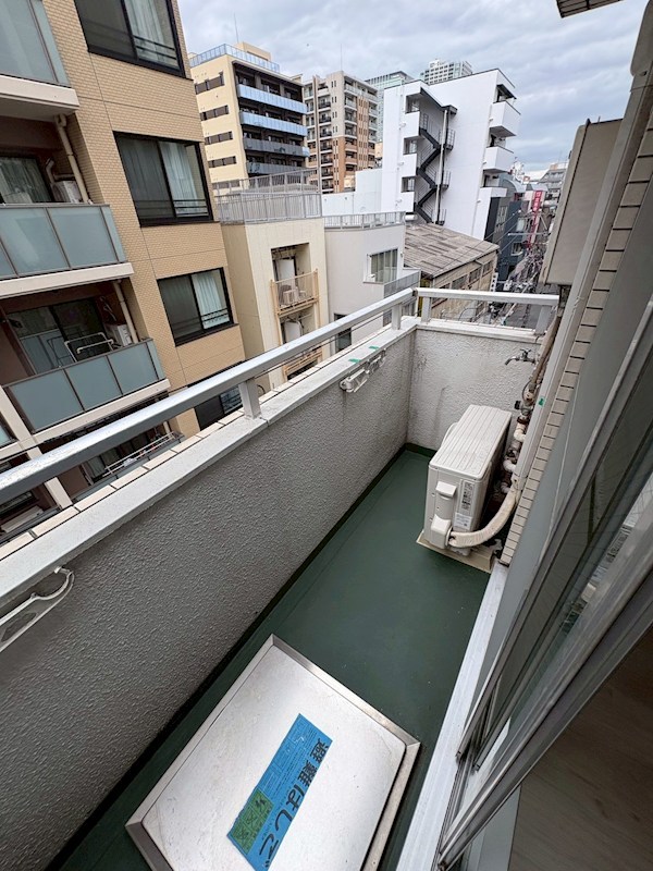 Bell Garden Heights ベランダ