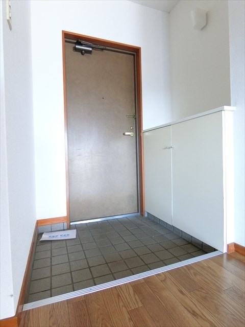 イーストリバー町屋  玄関