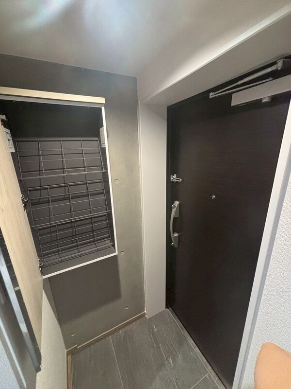 ラターシュ町屋 玄関