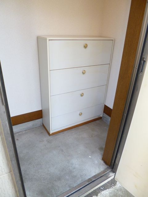 パレスホリケ10 玄関