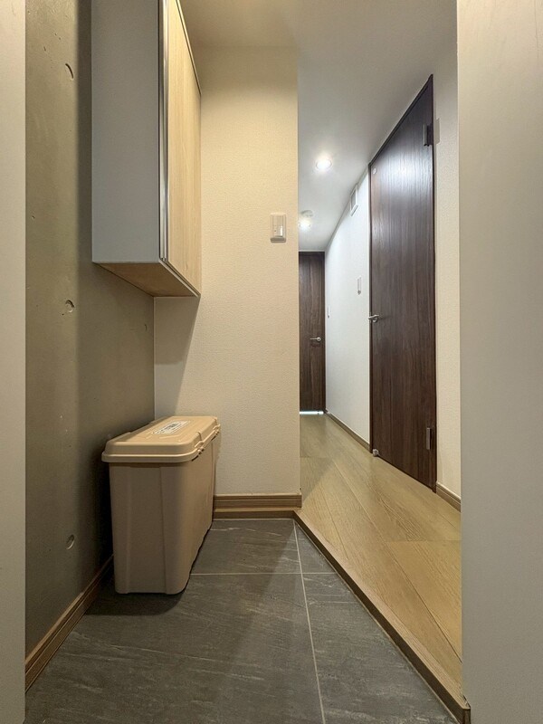 ラターシュ町屋 玄関
