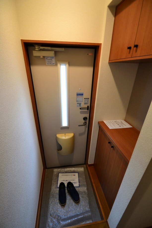 ピアッツァC 玄関