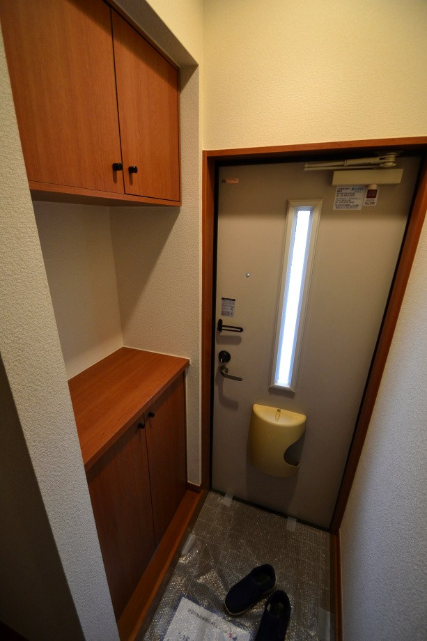 ピアッツァC 玄関