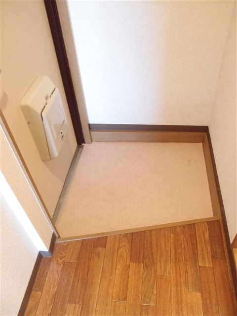 スウィートヴィレッジ三ノ輪 玄関