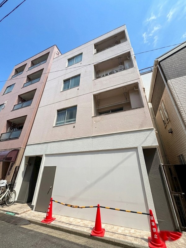 Rビル 外観