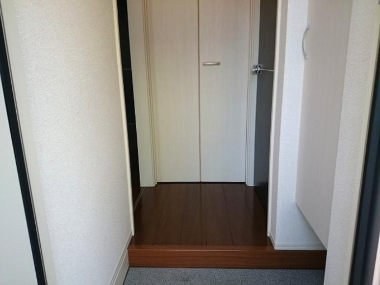 アルファⅢ 玄関