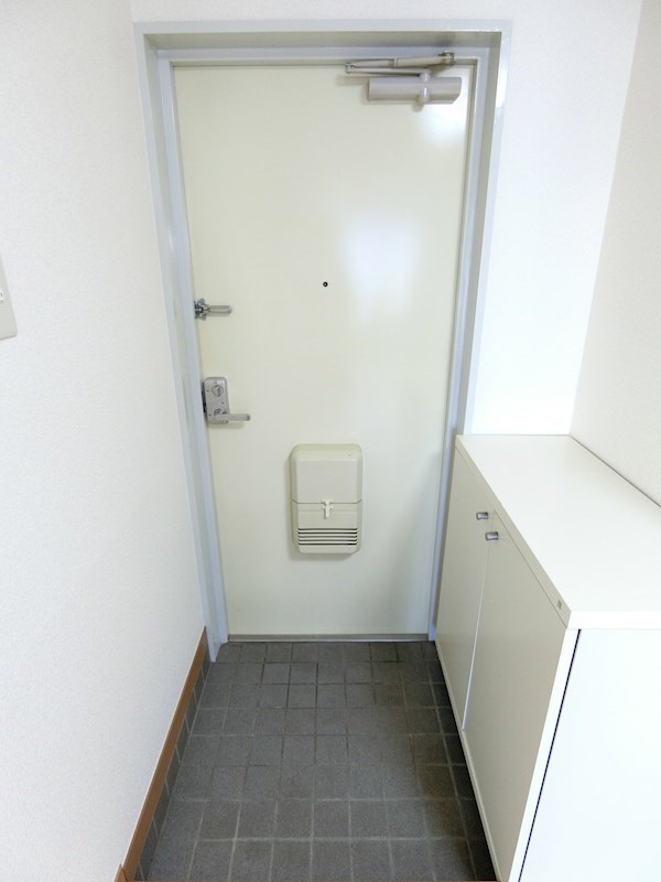 矢島ビル 玄関
