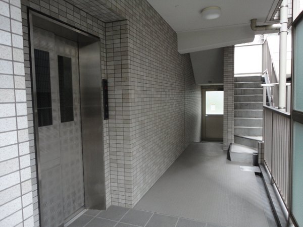 サンフォートソフィア 玄関