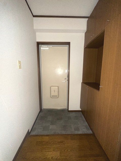 富士ビル 玄関