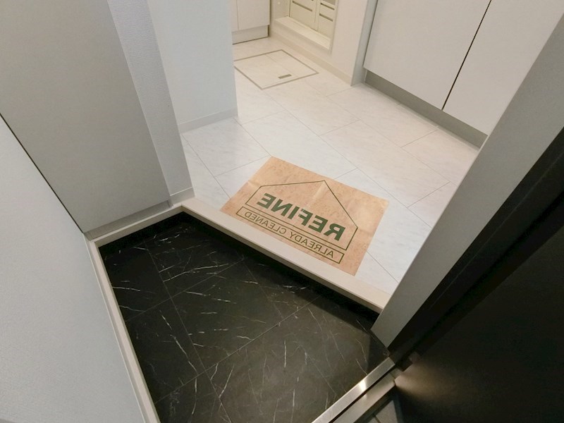 ＬＹＮＸ北千住E棟 玄関