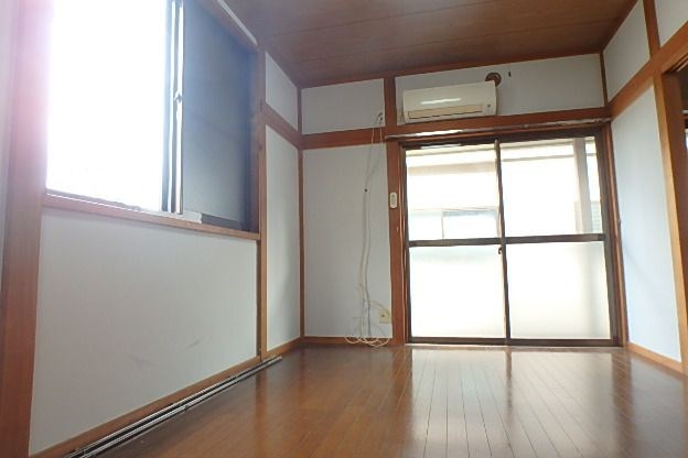 コーポスズキ ベッドルーム