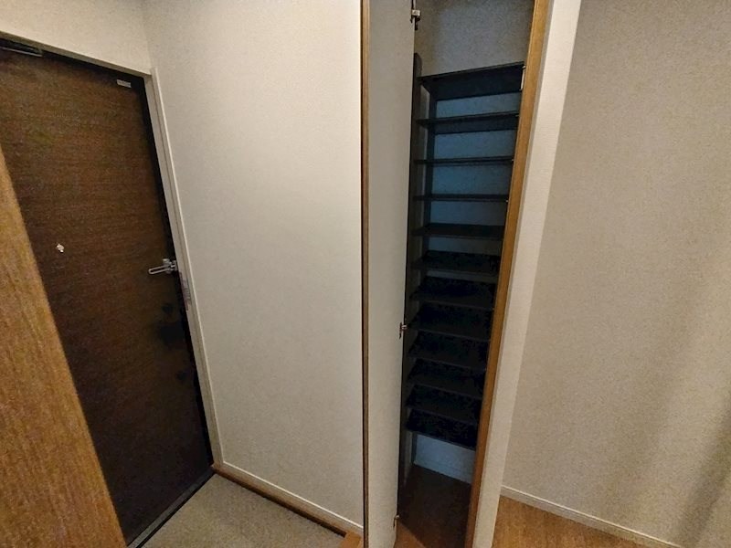 リベルテ　ユミト 玄関
