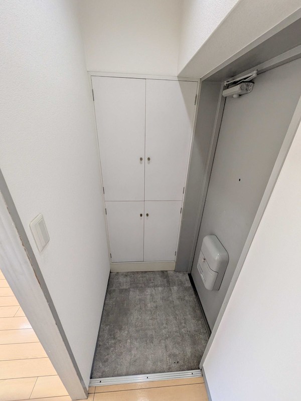 リエス八広 玄関