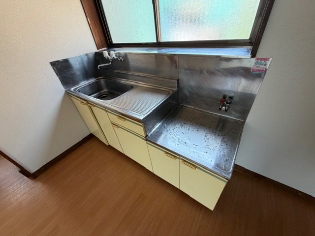 ゴールデンハイツA キッチン