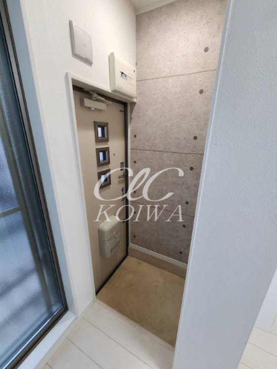 パインヒル市川 玄関