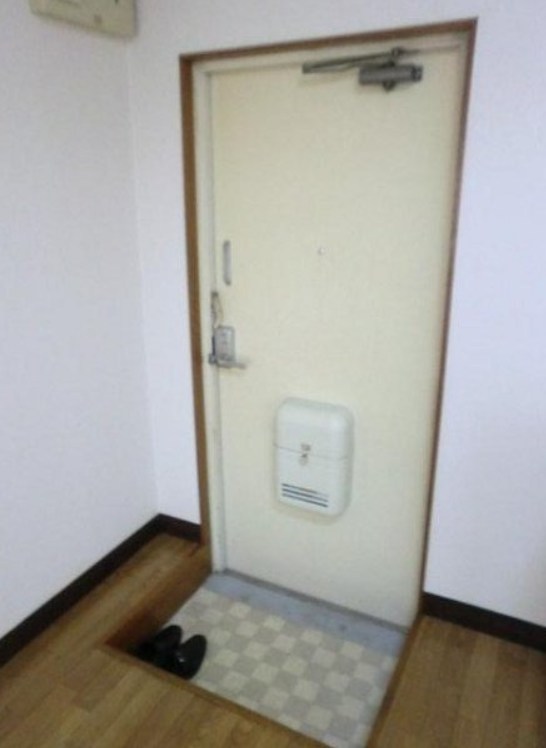 ハイム高城 玄関