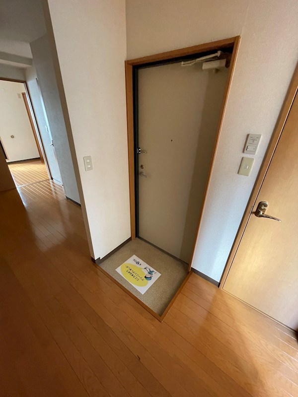 石黒ビル 玄関