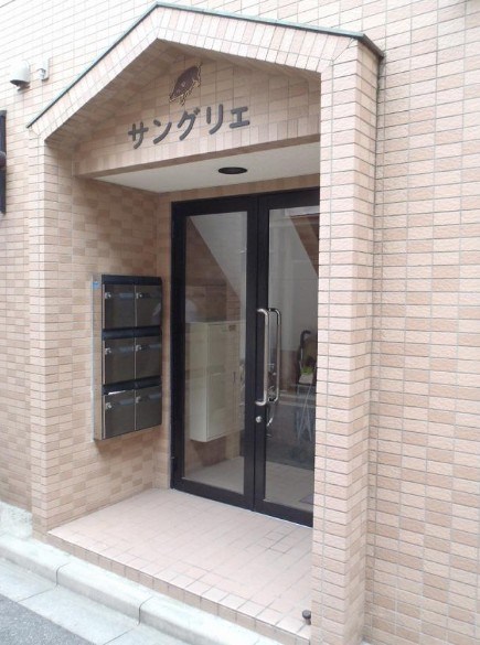 サングリエ 外観