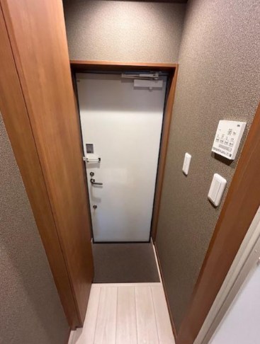 LOKO町屋 玄関
