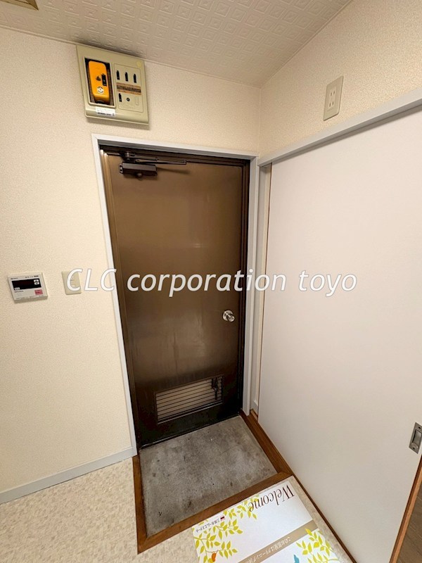 メゾン深川 玄関